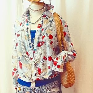 SALE❣️ANN TAYLOR Botanical print button down blouse